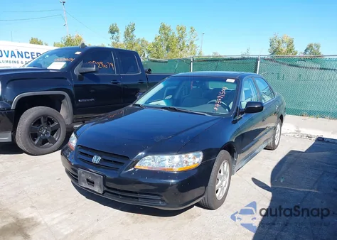 2002 Honda Accord 2.3 Se z USA, uszkodzony, nr VIN 1HGCG56702A125511